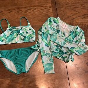 Art class green leaf bikini with rashguard